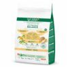 Reverso del envase de 3kg del pienso libra adulto pollo mostrando ingredientes y beneficios nutricionales.
