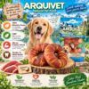 Detalle de dos aros masticables enrollados con carne de pato para perros