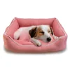 Cama para Perros Rosa Cuadrada con Huella y Ribete - Imagen 2
