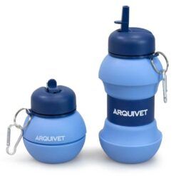Botella Limpia Orina Perros portátil plegable Arquivet azul para perros, con mosquetón, para diluir Micciones y mantener limpios los paseos.